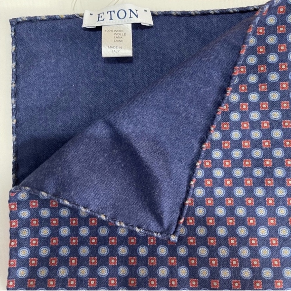 NWT Eton Navy and Red Geometric Pocket Square